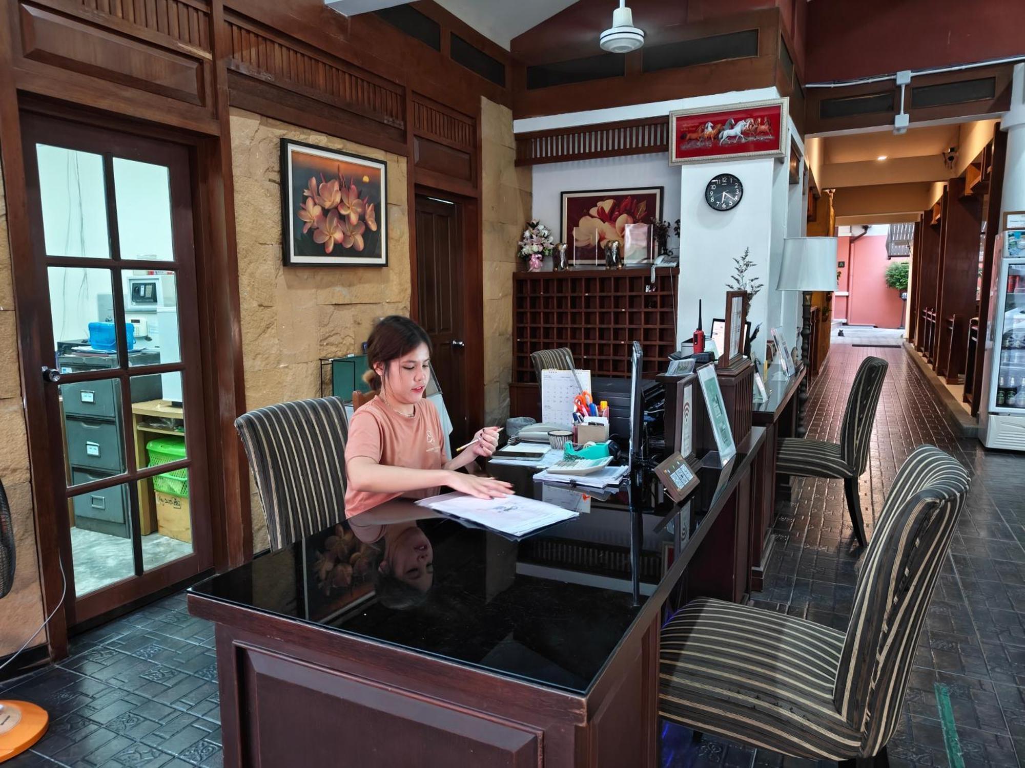 Phuket Leelavadee Hua Ting Resort Patong Экстерьер фото