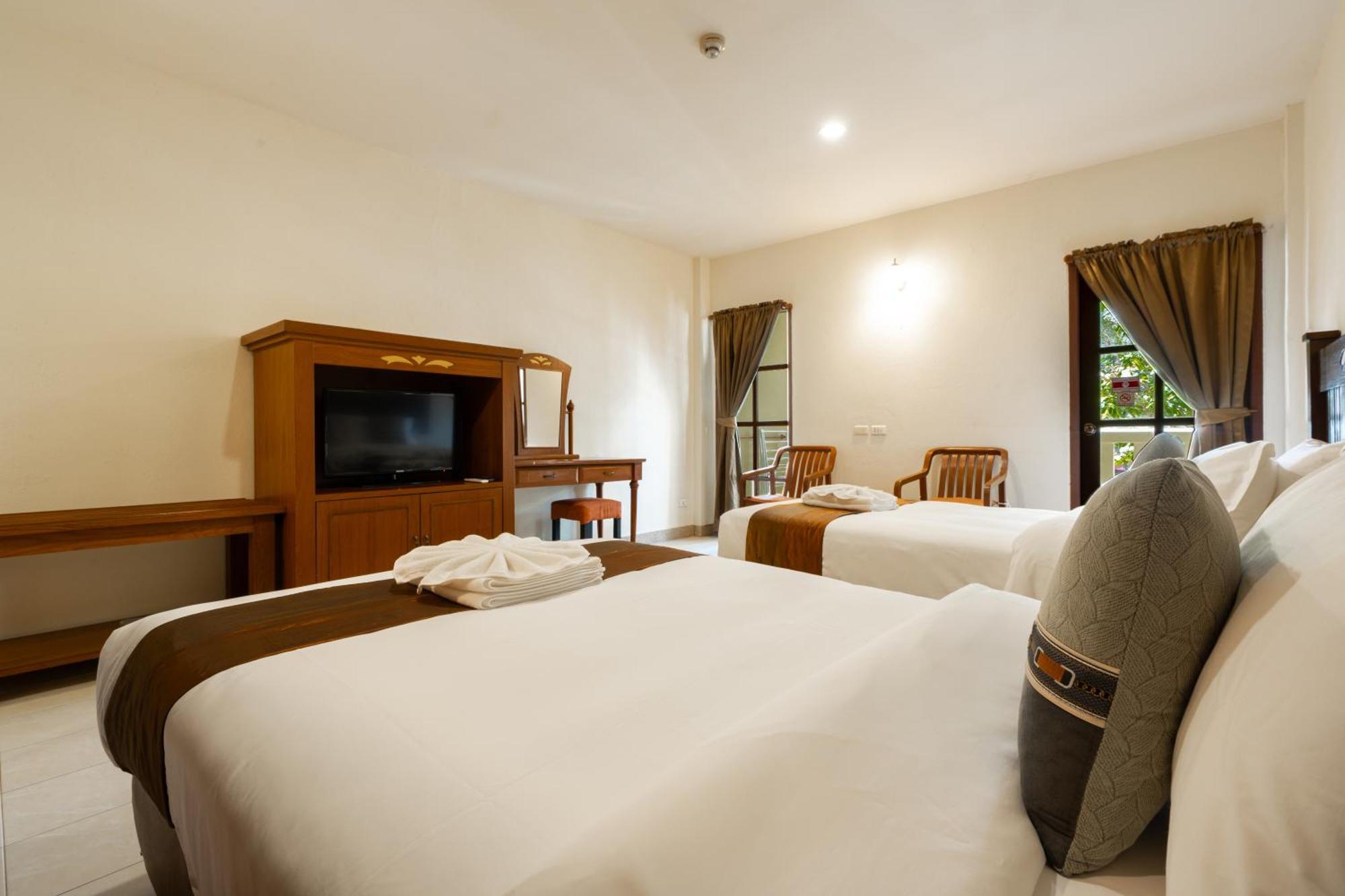 Phuket Leelavadee Hua Ting Resort Patong Экстерьер фото