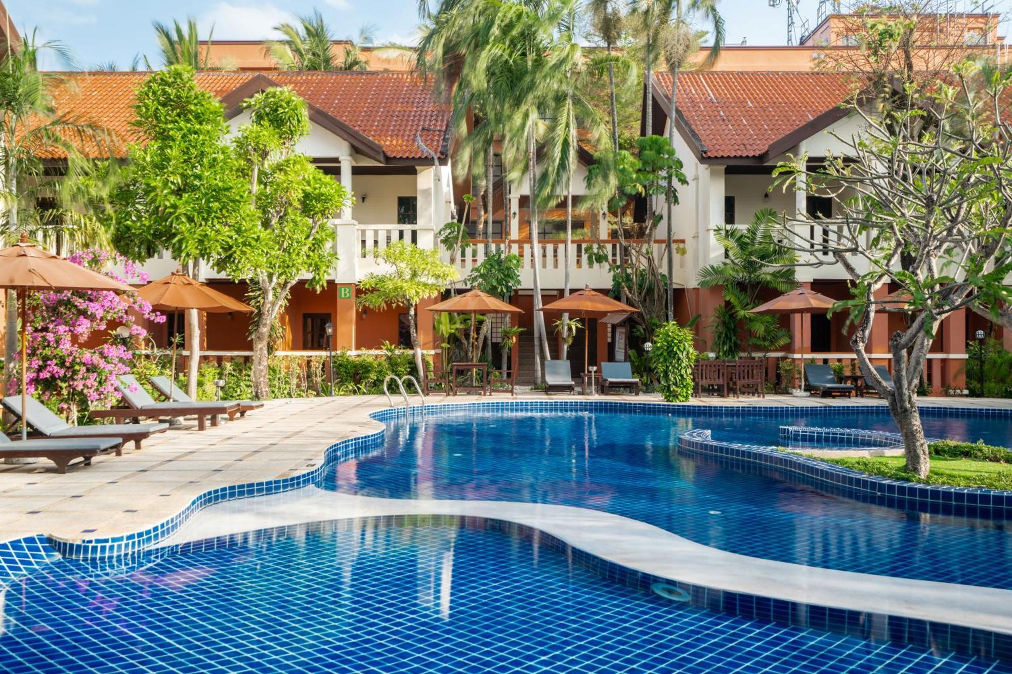 Phuket Leelavadee Hua Ting Resort Patong Экстерьер фото