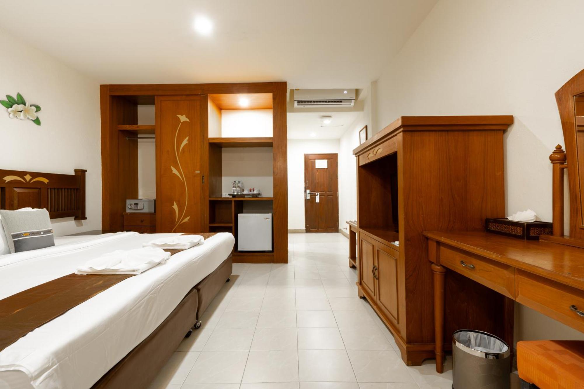 Phuket Leelavadee Hua Ting Resort Patong Экстерьер фото